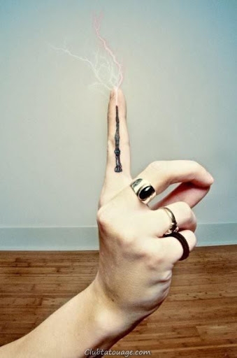 50 meilleures idées Finger Tatouages ​​Vous devez voir