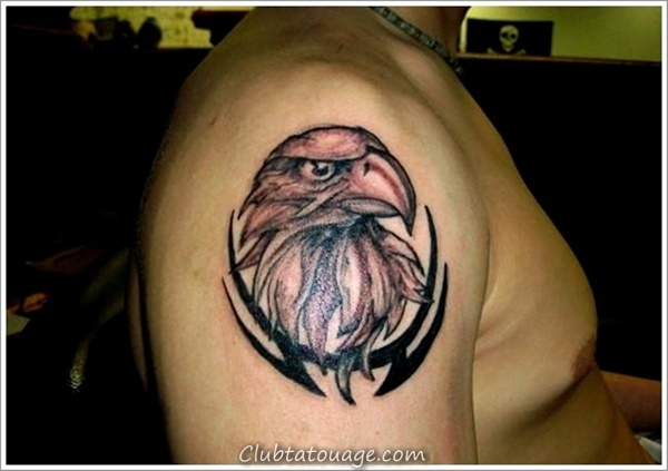40 Idées spectaculaire aigle tatouage