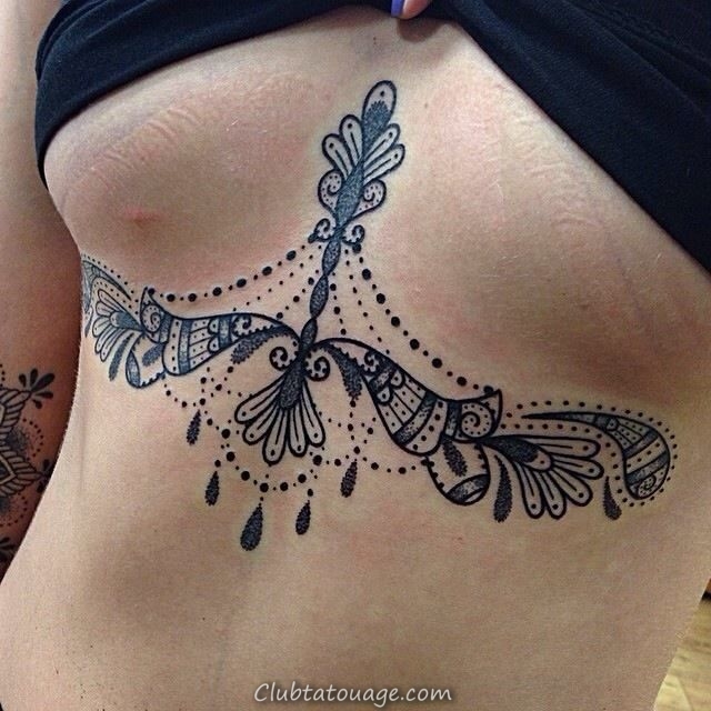 13 beaux tatouages ​​sous les seins pour vous inspirer