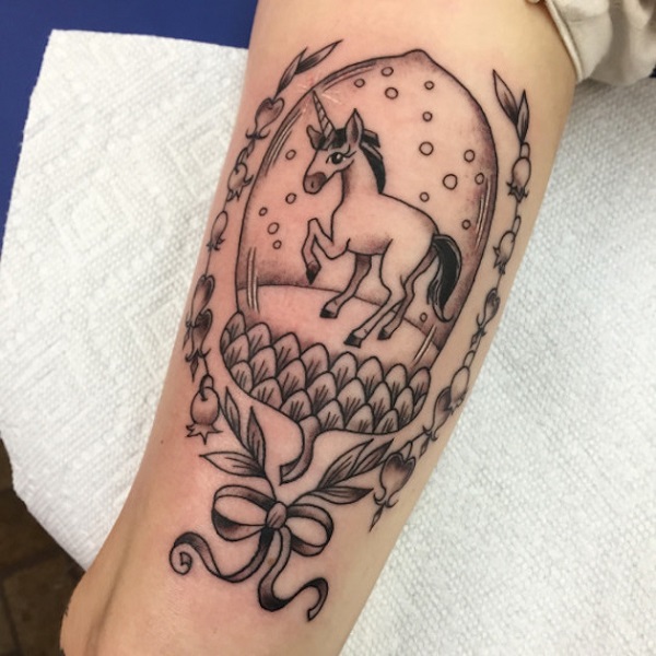 40 idées de conception de tatouages ​​de licorne