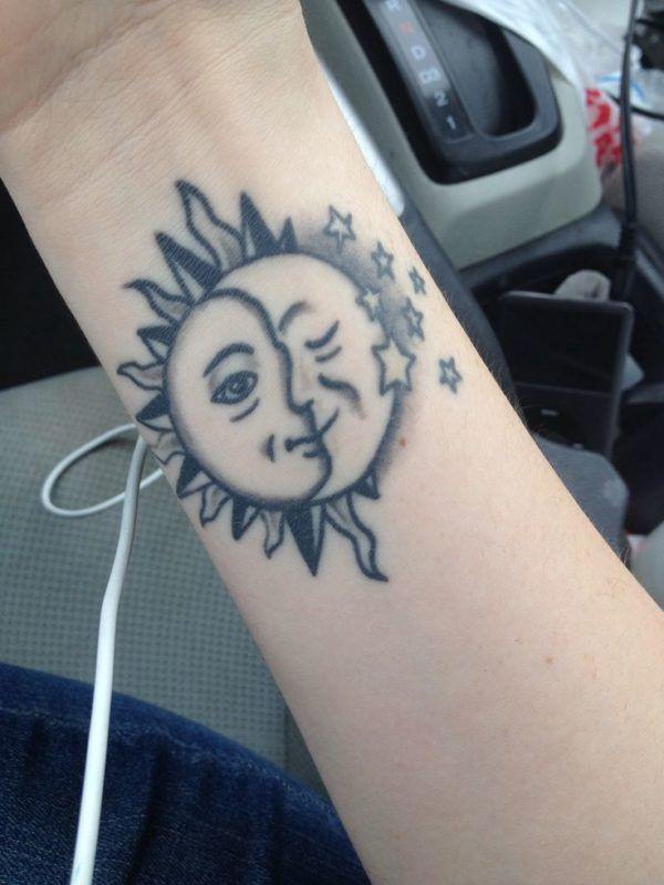 Meilleur 175 tatouages ​​de soleil à couper le souffle