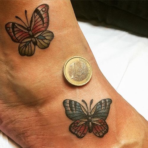 Dessins de tatouages ​​de petits papillons