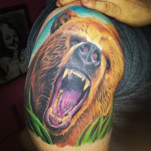 50 idées de tatouage grizzly excitant et créatif