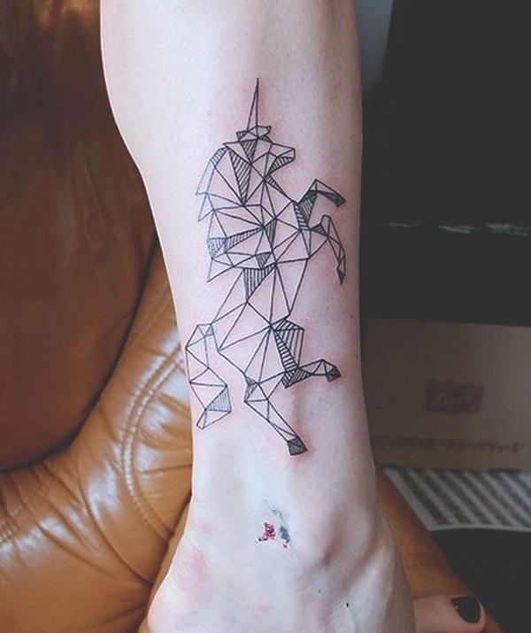 Meilleur 125 conceptions géométriques de tatouage les mieux notées cette année