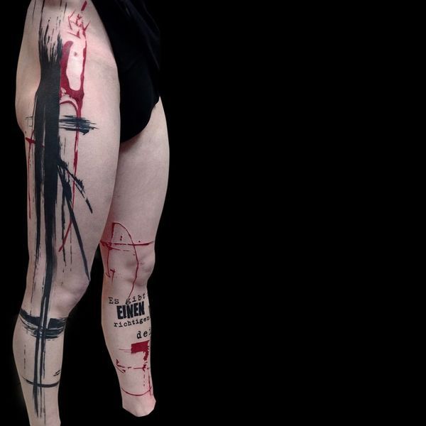 Trash Polka Tattoos Idées dans les couleurs noires et rouges