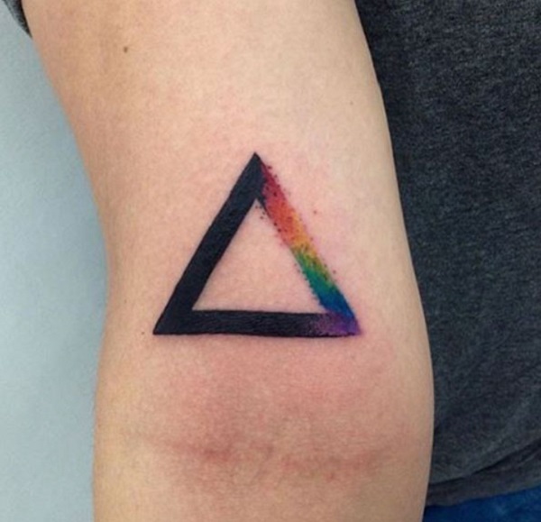 35 tatouages ​​de glyphe Triangle mignon