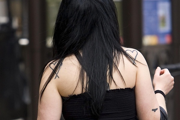Petits modèles de tatouage pour les femmes: 50 tatouages