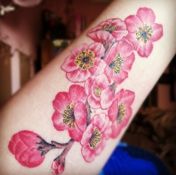 Top 40+ beaux tatouages ​​de fleurs de cerisier