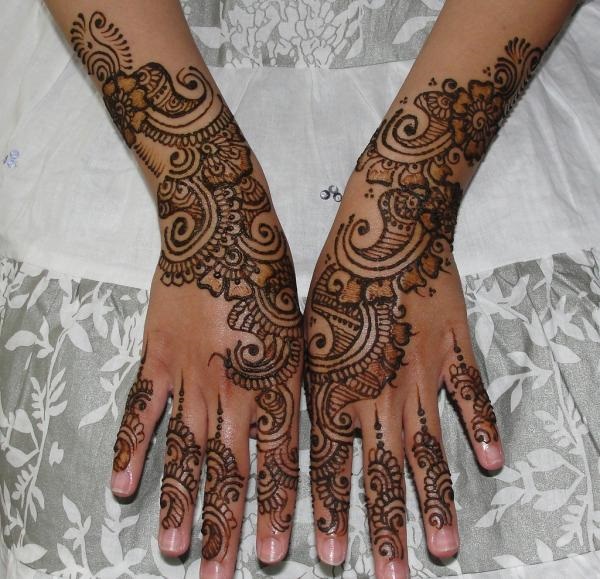 Des conceptions de tatouage au henné et des idées avec des significations