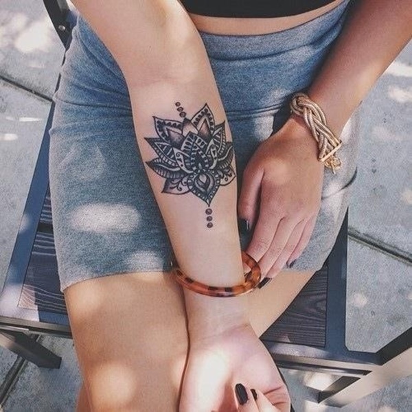 100 idées de conception de tatouage noir foncé pour la pensée