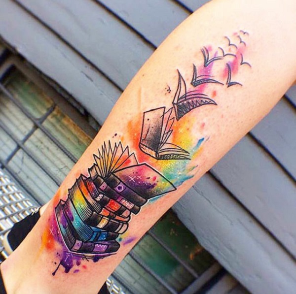 45 idées étonnantes de tatouage de livre