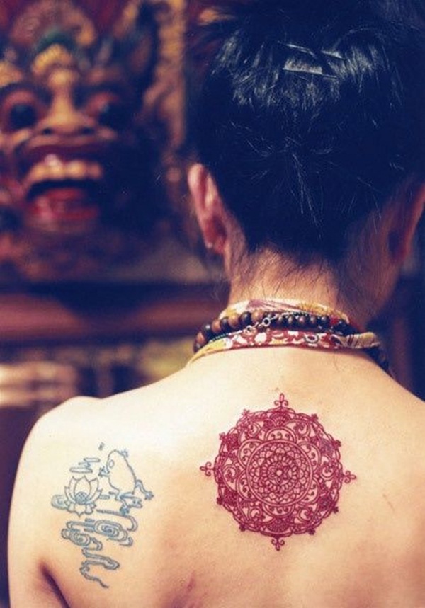 105 conceptions de tatouage d'encre rouge pour l'inspiration d'art de corps