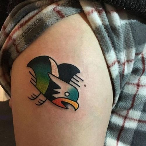40 tatouages ​​de petits oiseaux sur différentes parties du corps