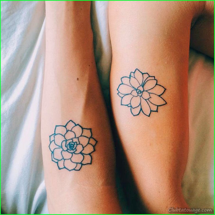 Les plus beaux petits tatouages symétriques