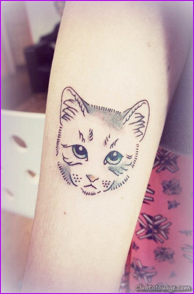 Petits tatouages chat femme tatouages