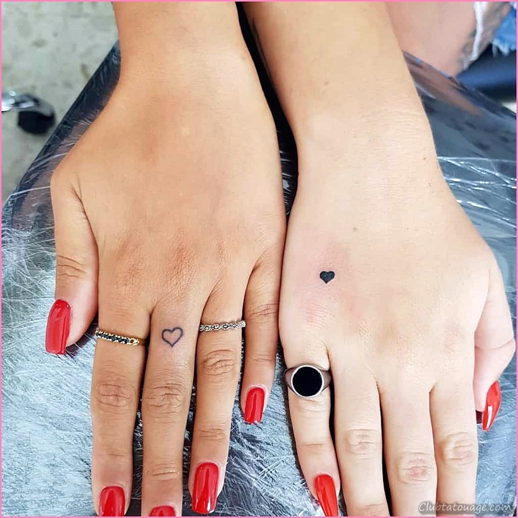 Petits tatouages - L'idée petite femme de tatouage significative