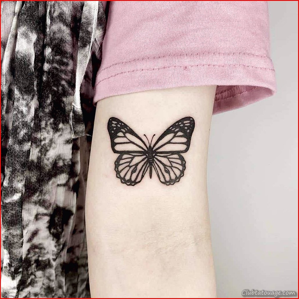 Tatouages de petit bras pour une petite femme de tatouage
