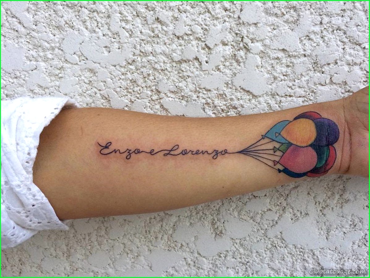 Exemple de tatouages - bras d'attaches