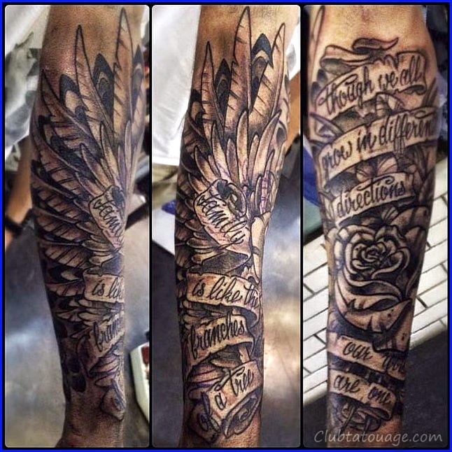 Les plus beaux bras de l'homme de tatouages peuvent transmettre
