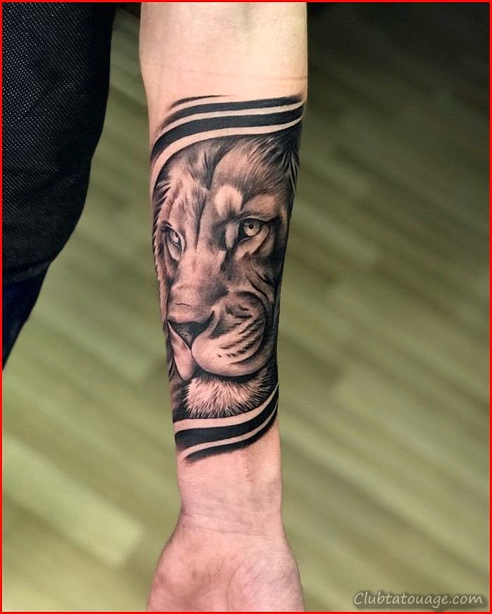 Faux tatouage avant bras homme