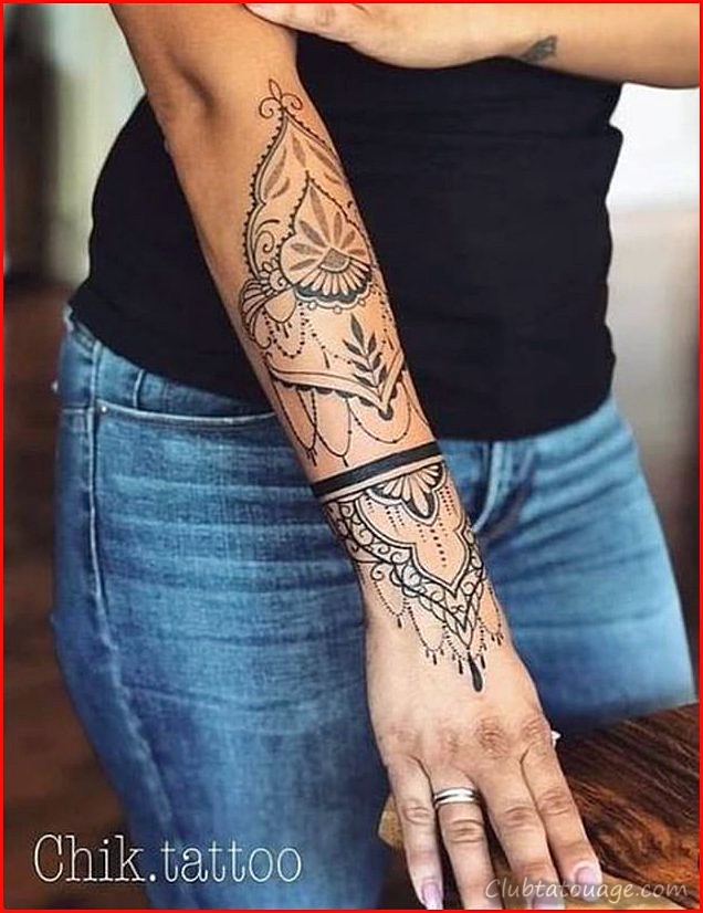 Exemples tatouages femmes bras